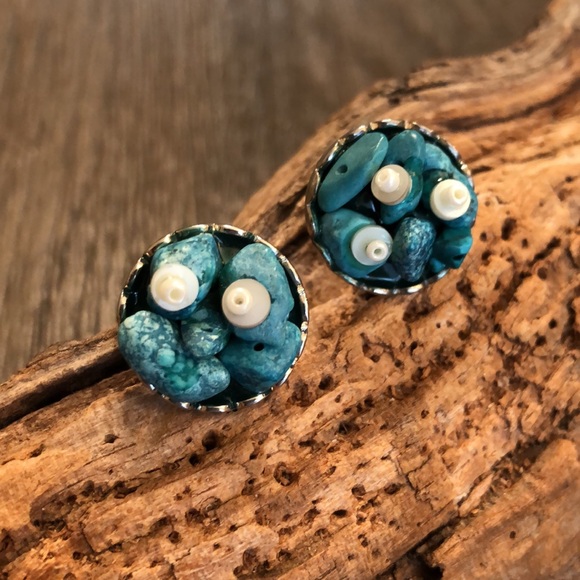 Chico’s Round Turquoise Cluster Earrings - Picture 7 of 9